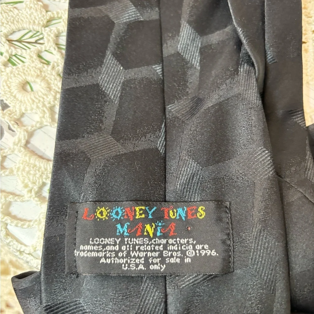 Warner Bros. Looney Tunes Black Patterned Tie Christmas